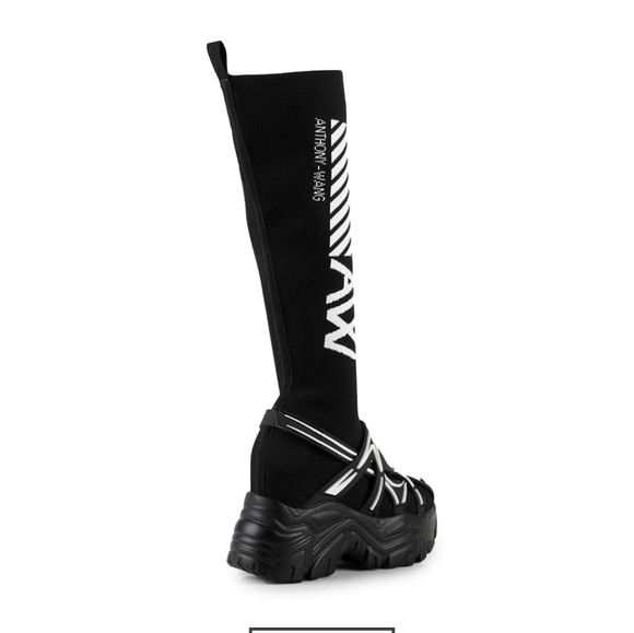 Platform shoes - Picture 2 of 3